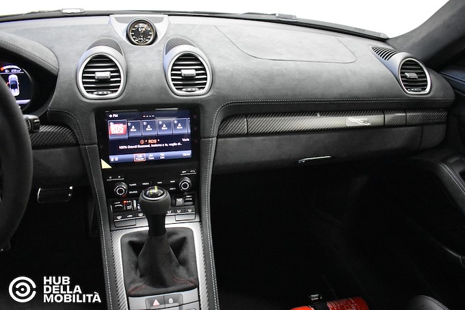 PORSCHE 718 Spyder RS